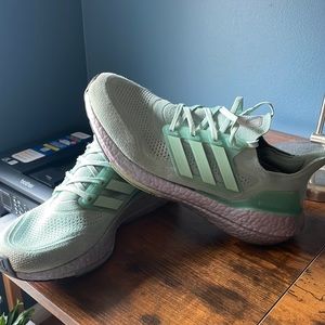 Adidas size 11 green Ultraboost